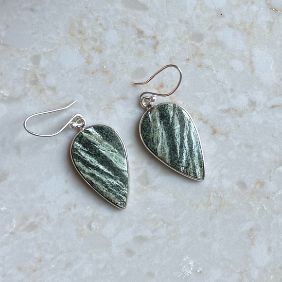 NWOT Sundance Jungle Story Earrings Chrysotile Sterling Silver